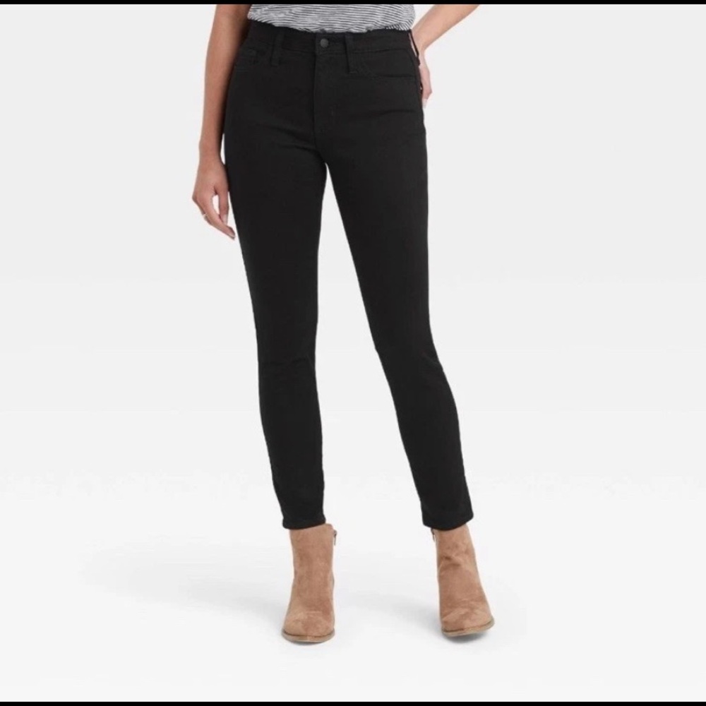 Classic Black Women's Jeans Universal Thread black Size 6